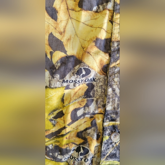 MOSSY OAK | Camouflage Short Sleeve Men's Button Down | Size 2X - Picture 3 of 10